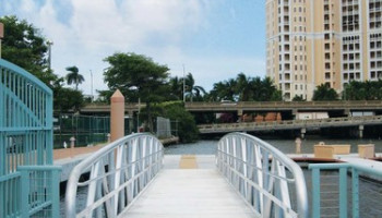 Wide golf cart accessible gangways of Palm Harbor Marina