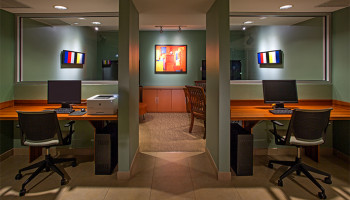 Palm Harbor Marina internet cafe with high speed internet access in the club house